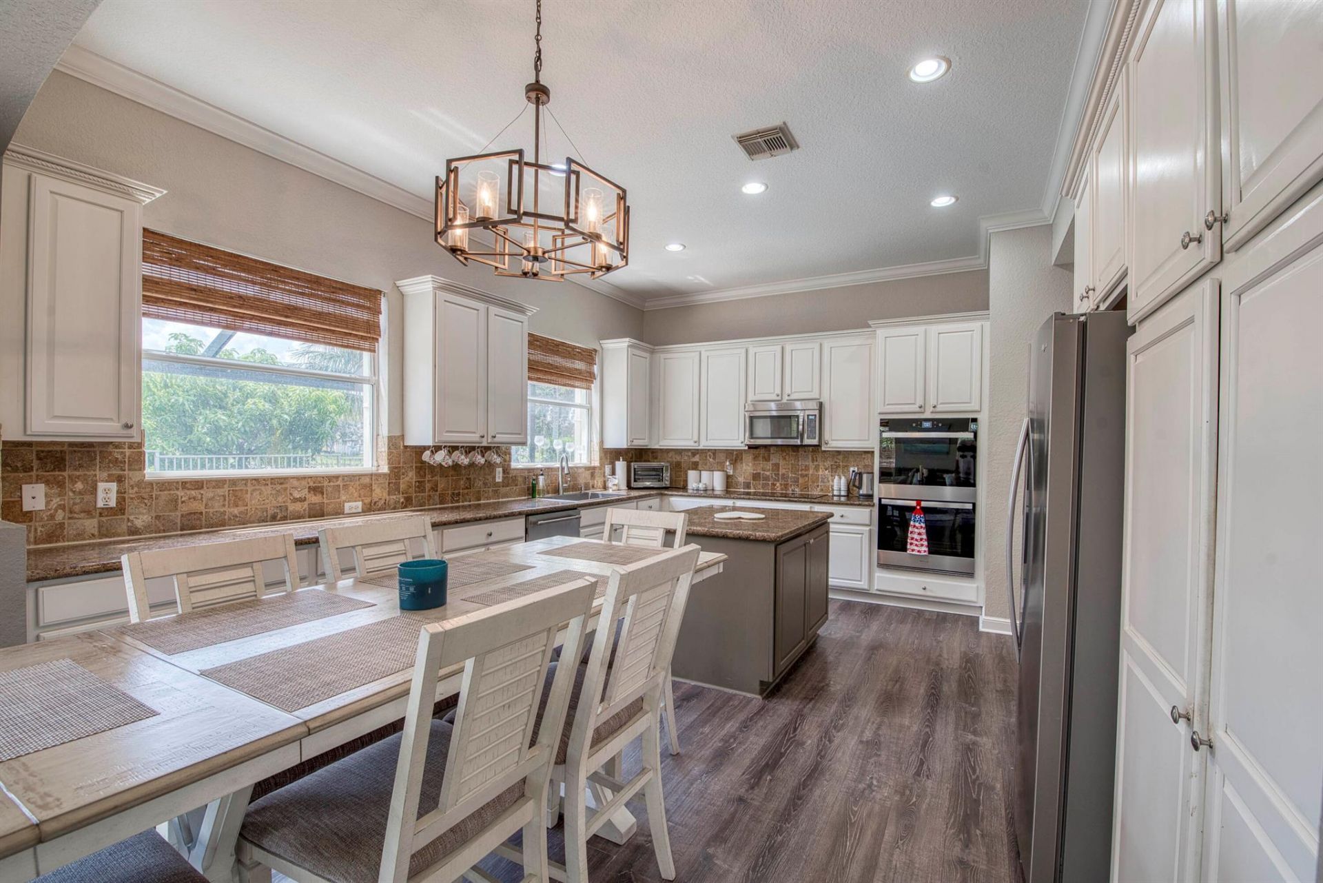 410 Cresta Circle, West Palm Beach, FL 33413 Photo