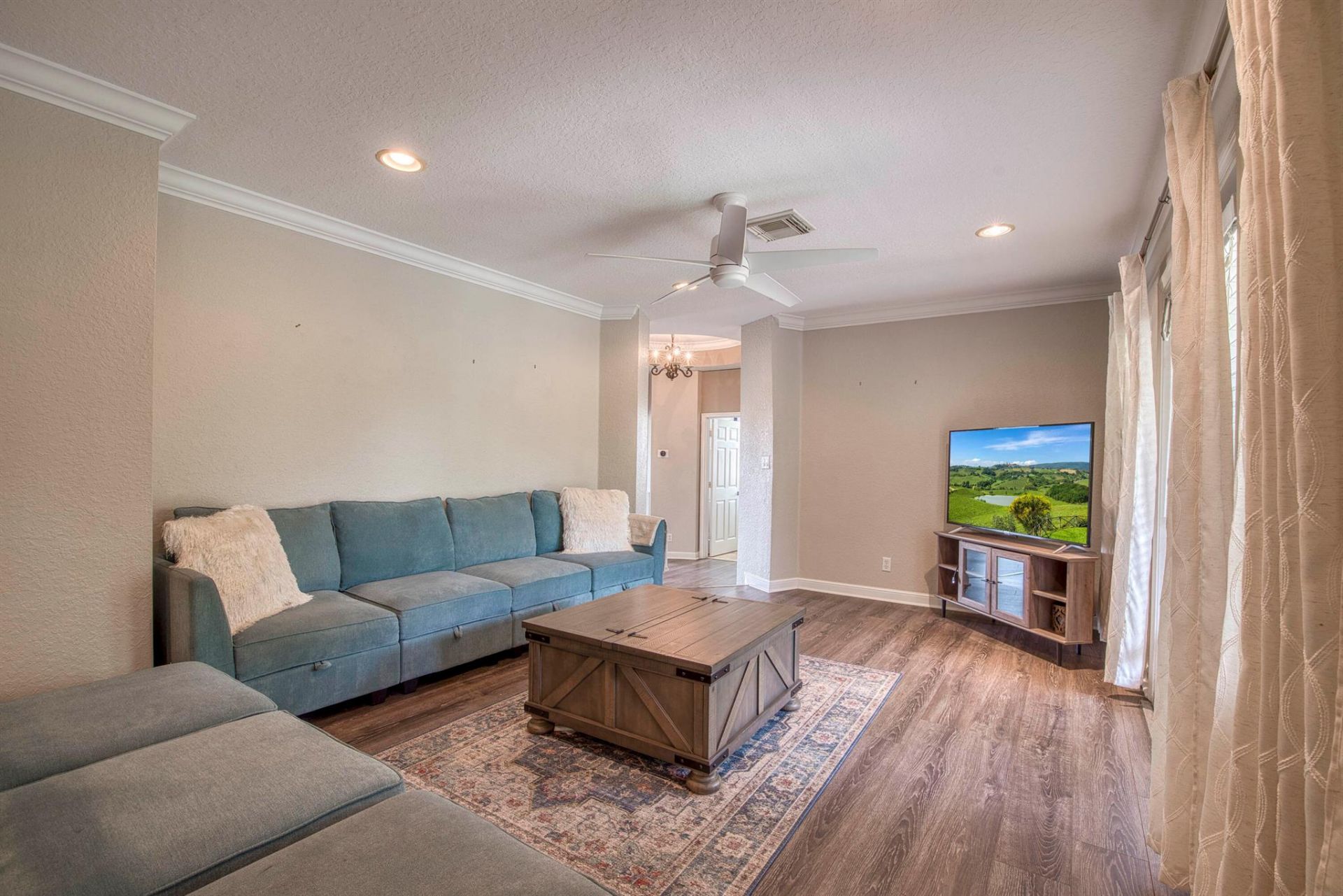 410 Cresta Circle, West Palm Beach, FL 33413 Photo