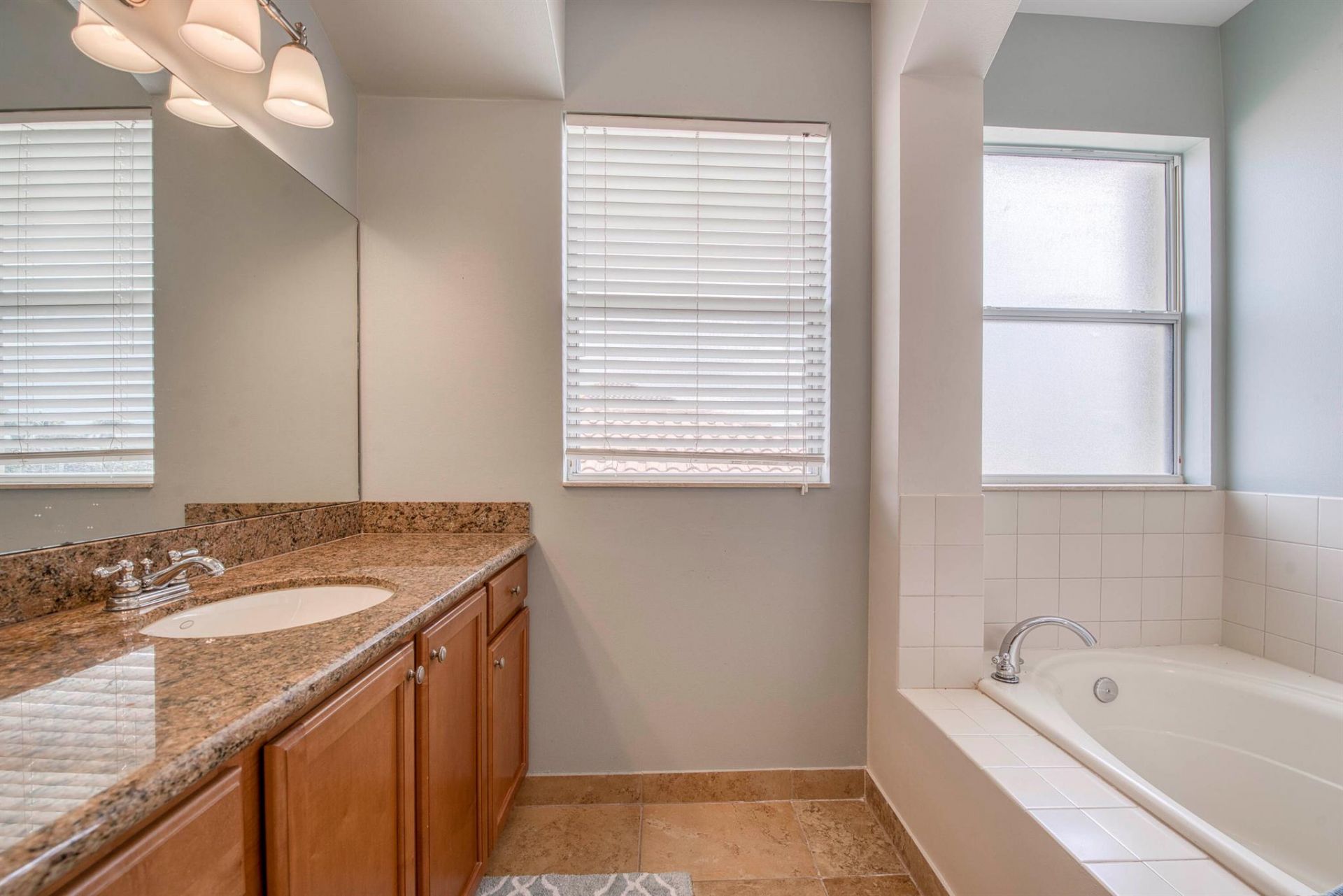 410 Cresta Circle, West Palm Beach, FL 33413 Photo