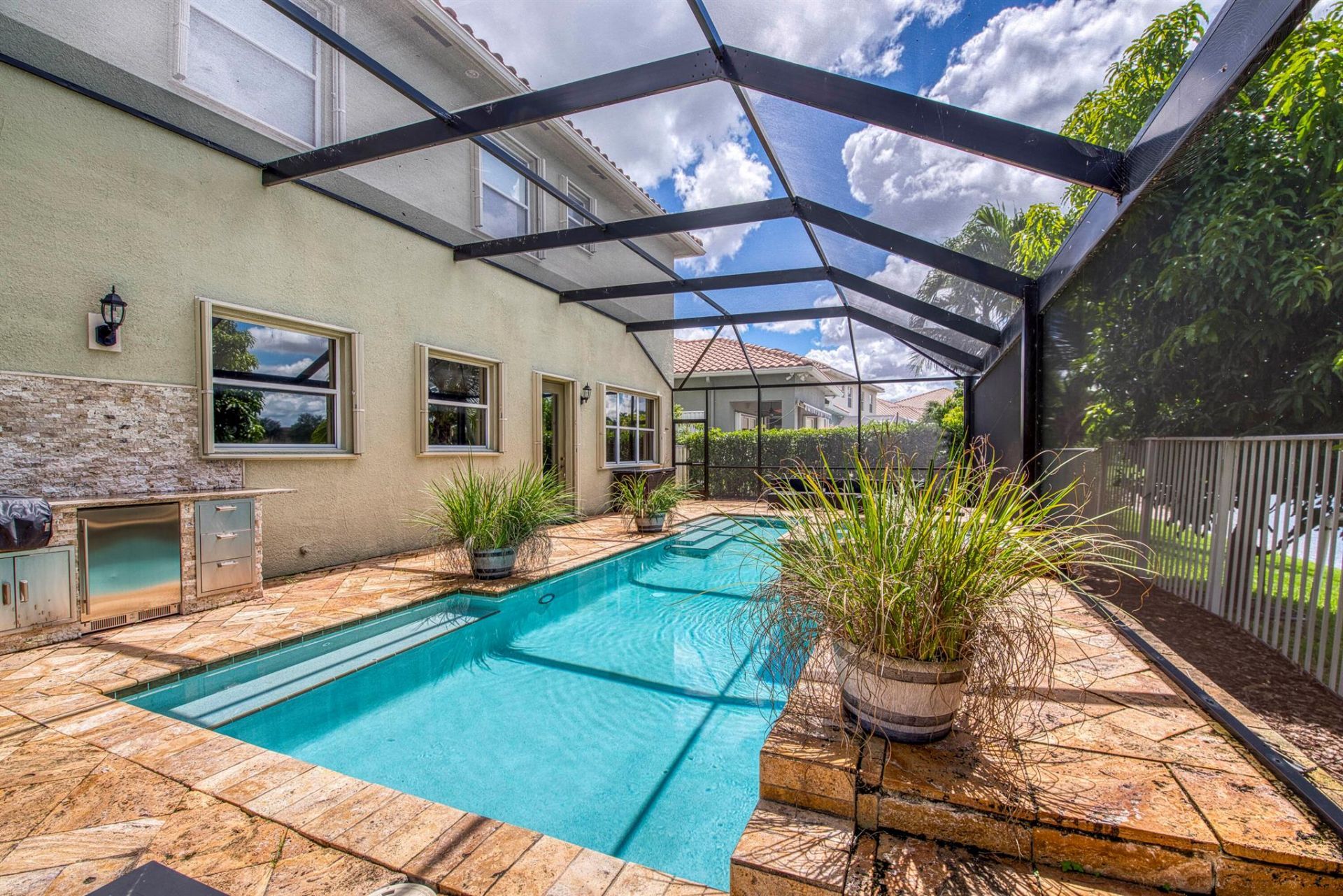 410 Cresta Circle, West Palm Beach, FL 33413 Photo