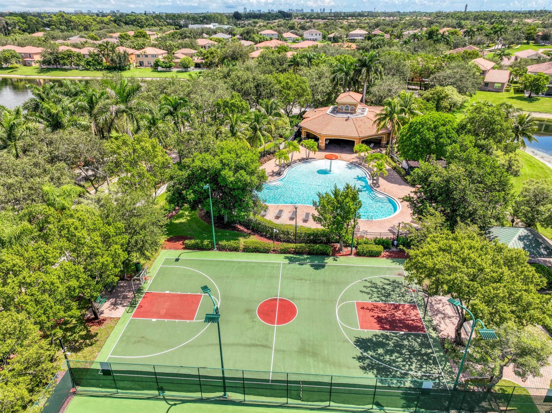 410 Cresta Circle, West Palm Beach, FL 33413 Photo