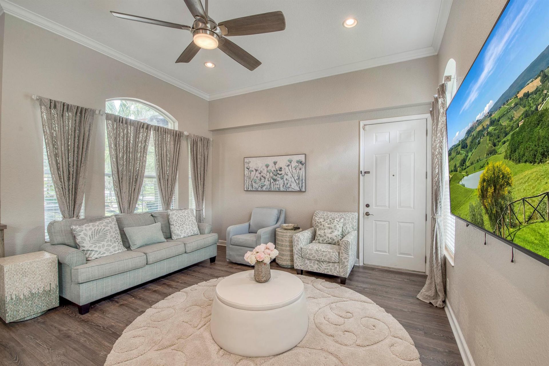 410 Cresta Circle, West Palm Beach, FL 33413 Photo