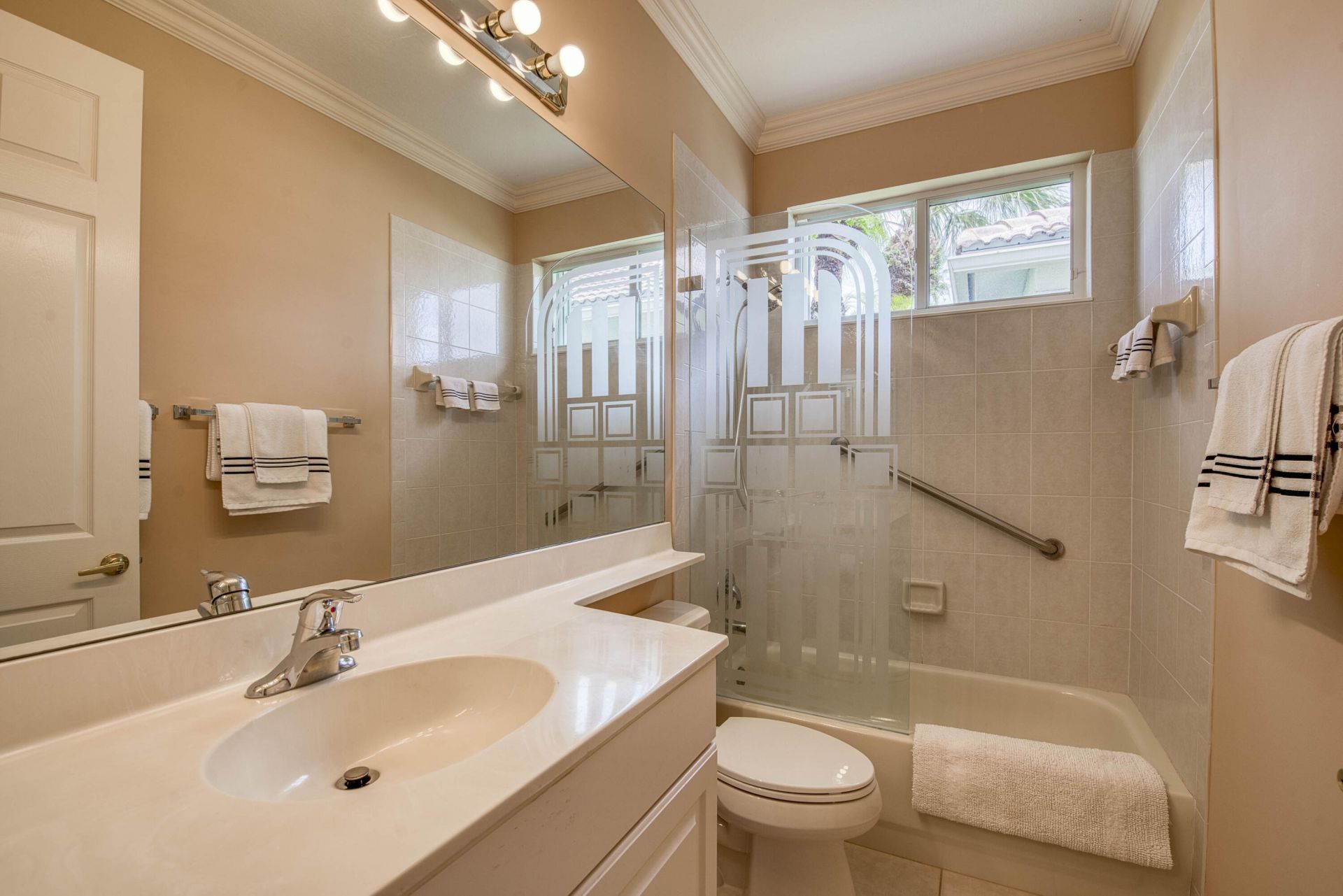 9270 Heron Cove Drive, West Palm Beach, FL 33411 Photo