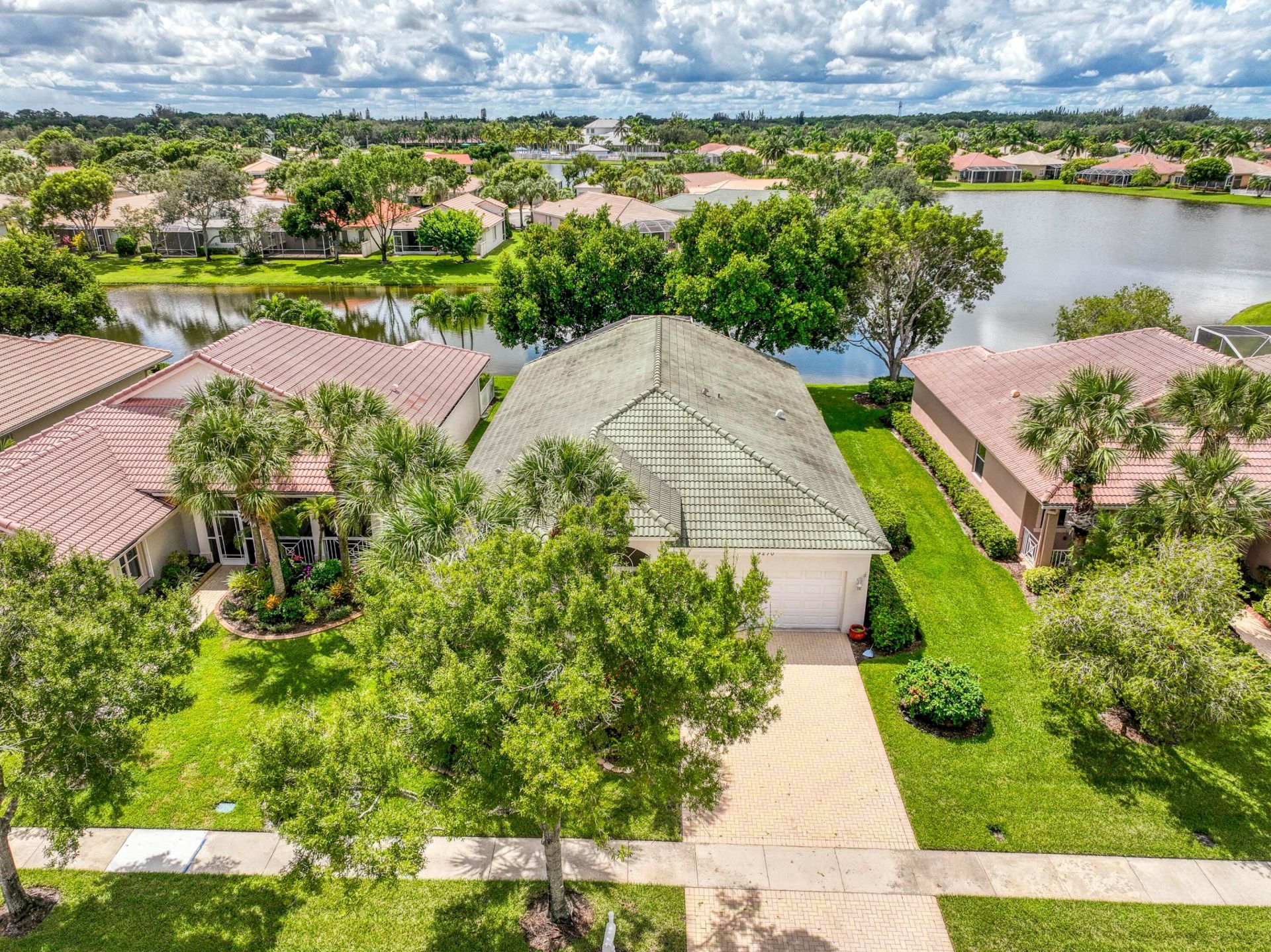 9270 Heron Cove Drive, West Palm Beach, FL 33411 Photo