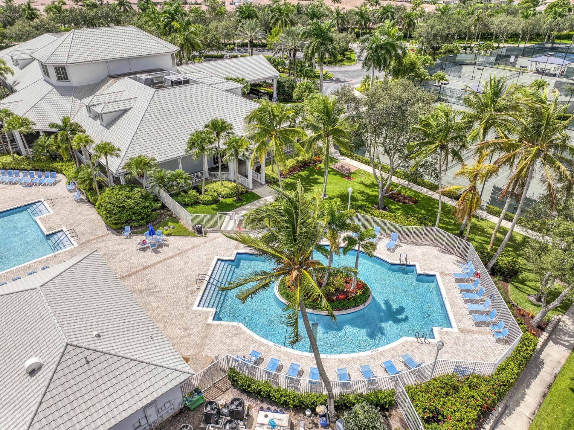 9270 Heron Cove Drive, West Palm Beach, FL 33411 Photo