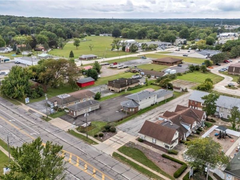 5374 Oberlin Avenue, Lorain, OH 44053 Photo 11