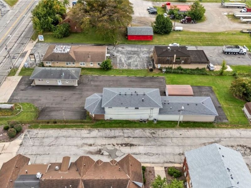 5374 Oberlin Avenue, Lorain, OH 44053 Photo 12