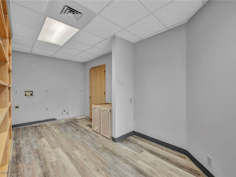 5374 Oberlin Avenue, Lorain, OH 44053 Photo 29