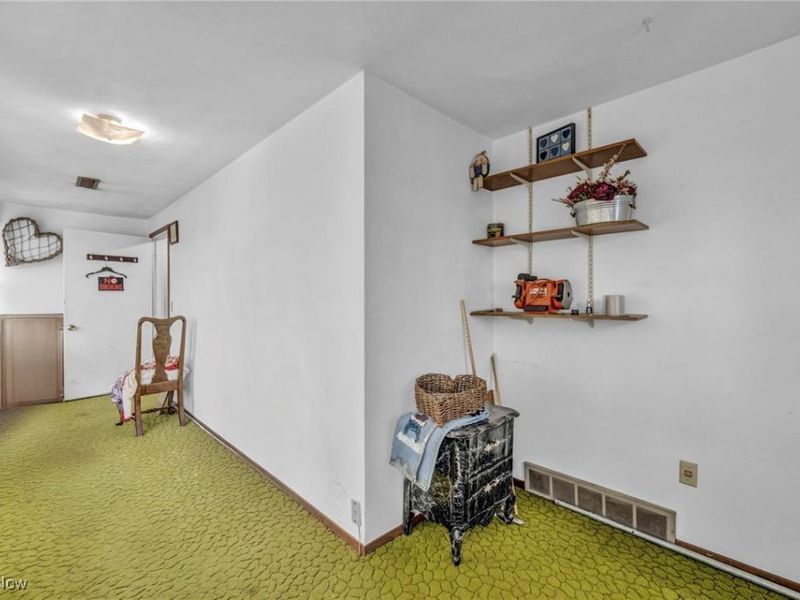 5374 Oberlin Avenue, Lorain, OH 44053 Photo 30