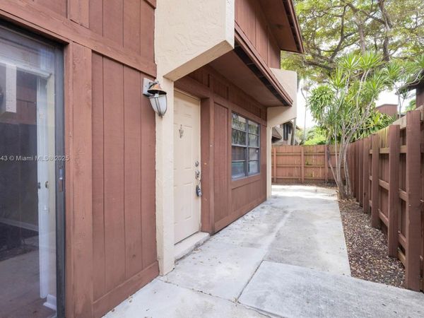 6924 SW 114th Pl, Unit H56, Miami, FL 33173