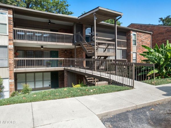 438 Berlin Drive, Knoxville, TN 37923