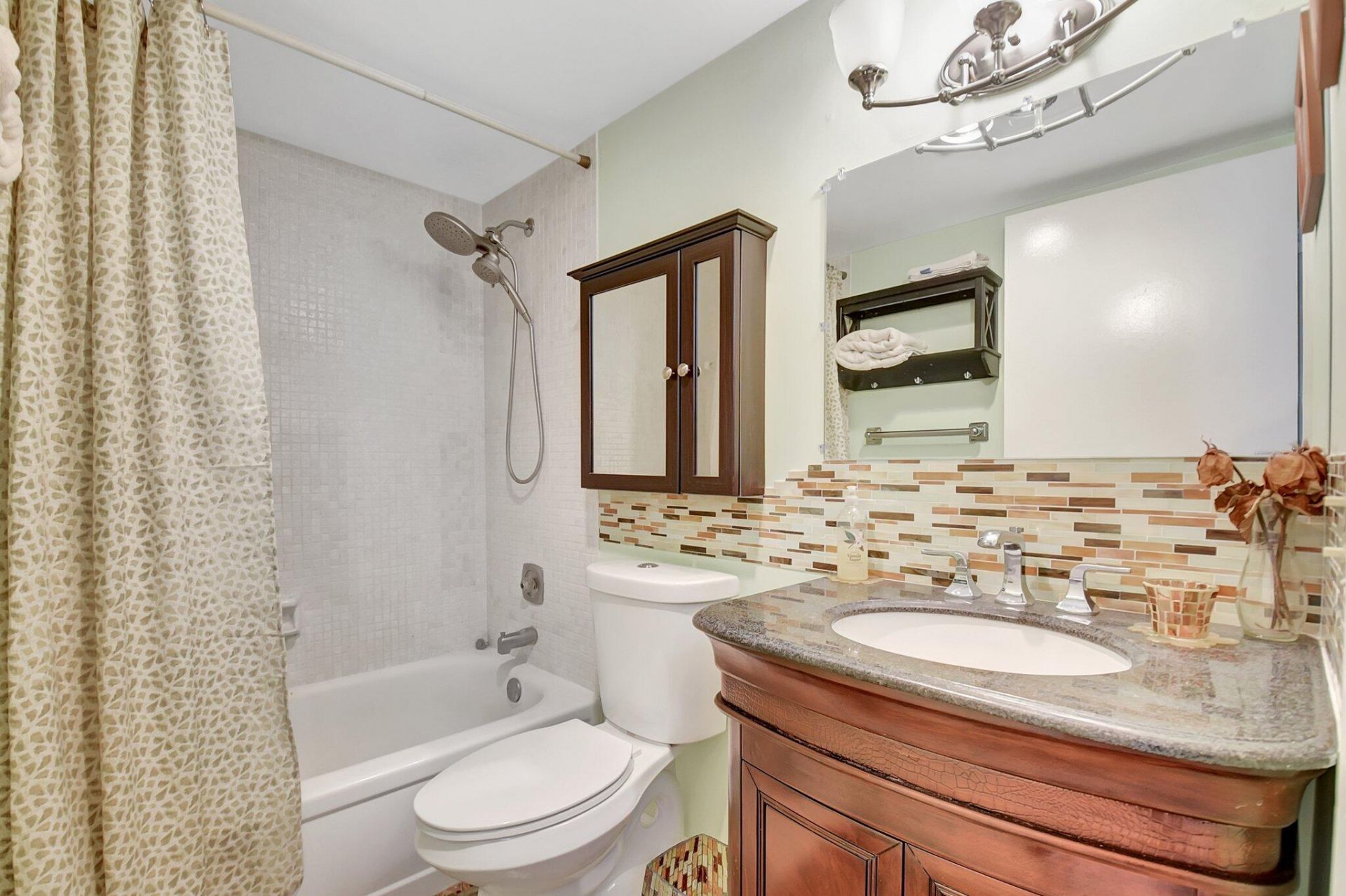 400 Village Green Circle W, Unit 212, Palm Springs, FL 33461 Photo