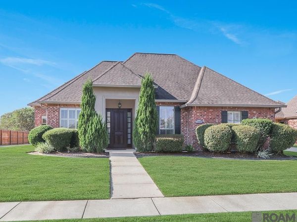 13298 Brookcrest Dr, Walker, LA 70785