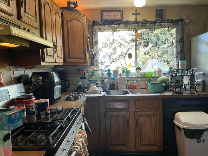 2998 Osgood Road E, Columbus, OH 43232 Photo 5