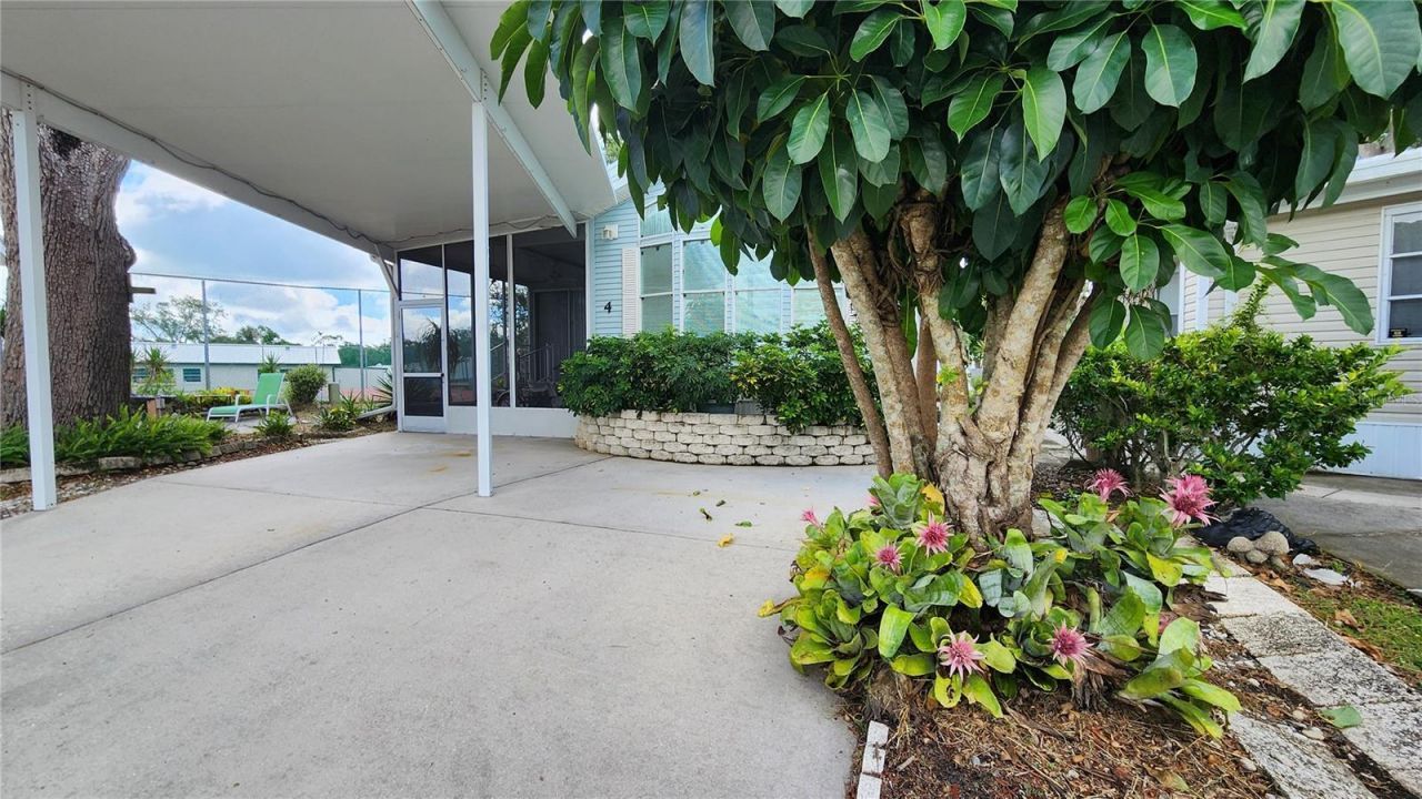 3333 26th Avenue E, Unit 4, Bradenton, FL 34208 Photo