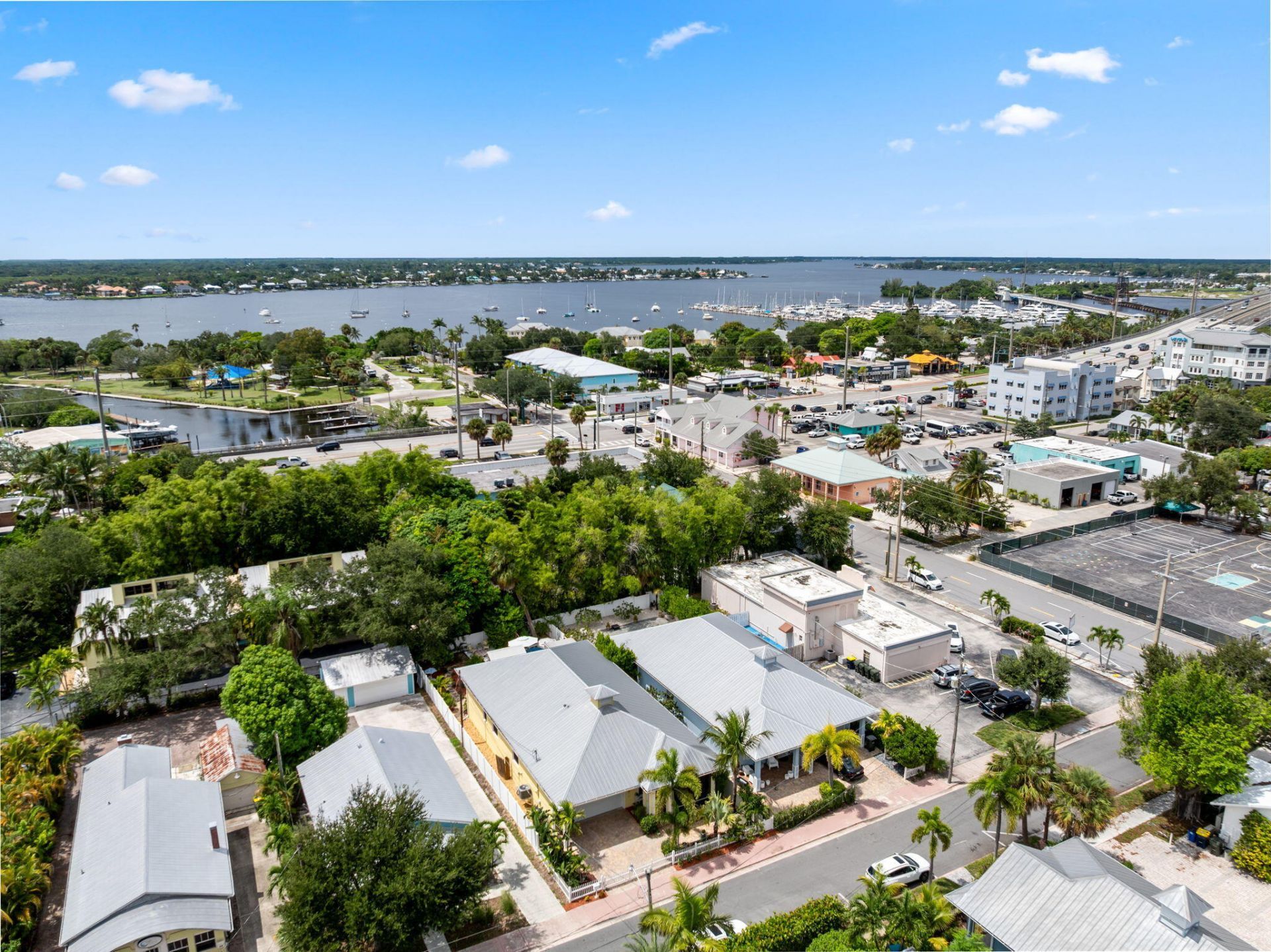 412 SW Akron Avenue, Stuart, FL 34994 Photo