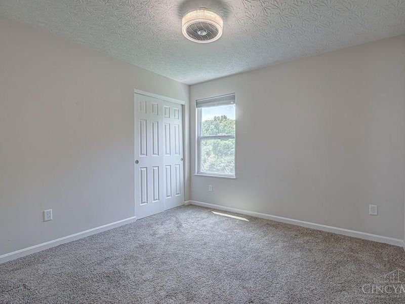 1221 Waterbury Drive, Carlisle, OH 45005 Photo 19