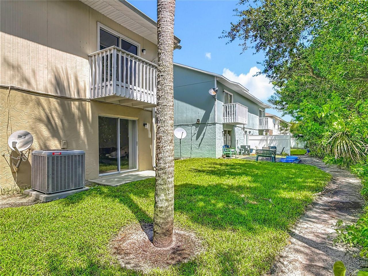 717 Laurel Bay Circle, New Smyrna Beach, FL 32169 Photo