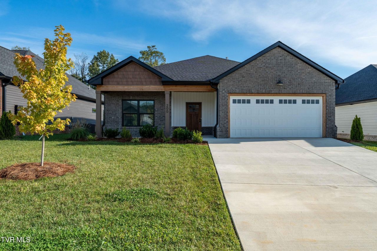 200 Dry Kiln Court, Johnson City, TN 37615 Main Photo
