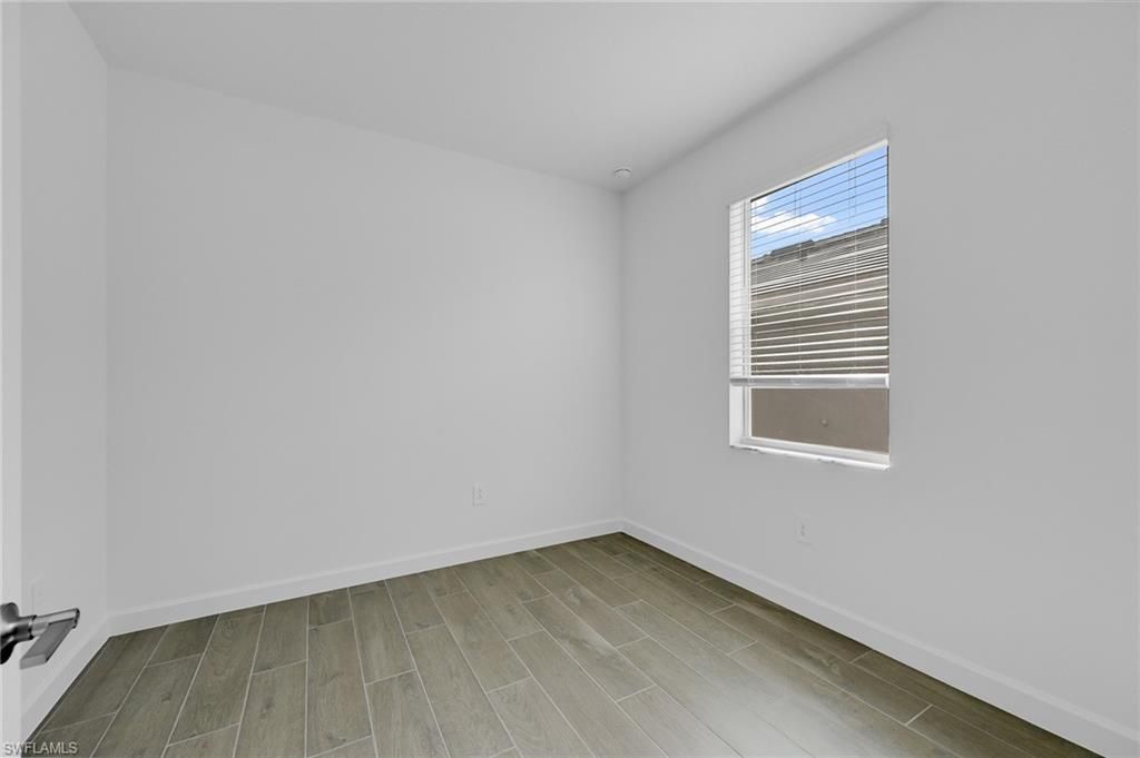 3083 Weston Manor Dr, Alva, FL 33920 Photo