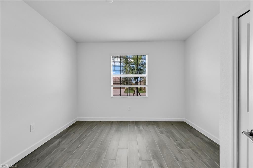 3083 Weston Manor Dr, Alva, FL 33920 Photo