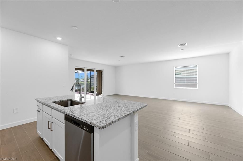 3083 Weston Manor Dr, Alva, FL 33920 Photo