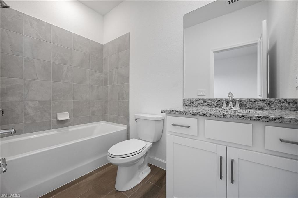 3083 Weston Manor Dr, Alva, FL 33920 Photo