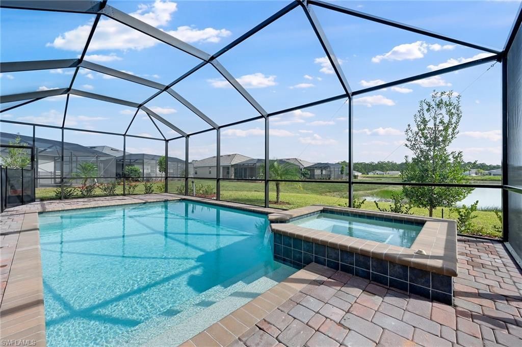 3083 Weston Manor Dr, Alva, FL 33920 Photo