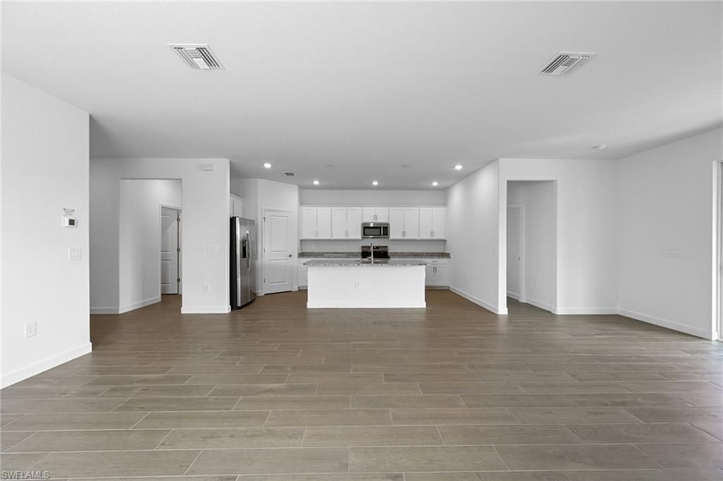 3083 Weston Manor Dr, Alva, FL 33920 Photo