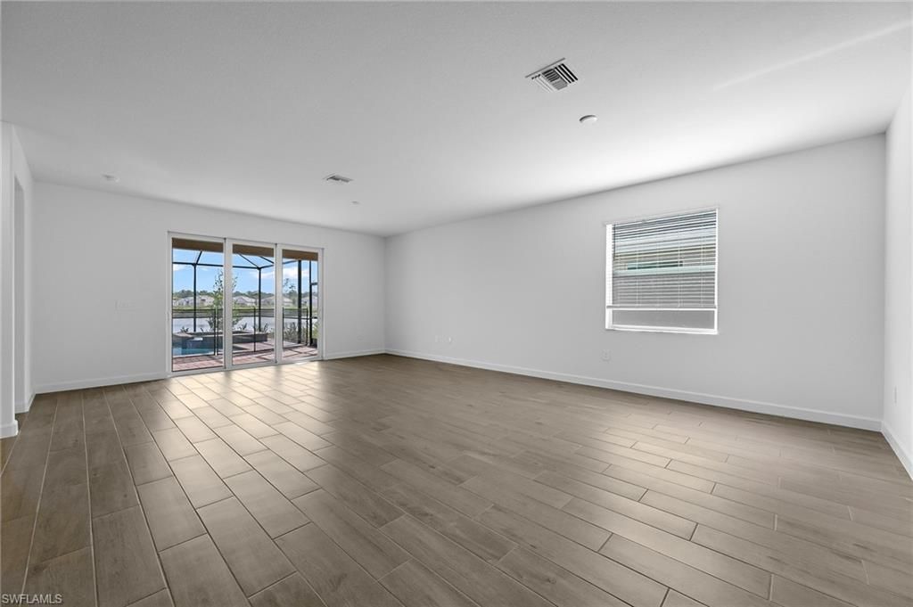 3083 Weston Manor Dr, Alva, FL 33920 Photo