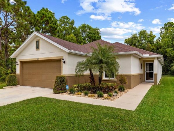 5815 NW Pine Trail Circle, Port Saint Lucie, FL 34983