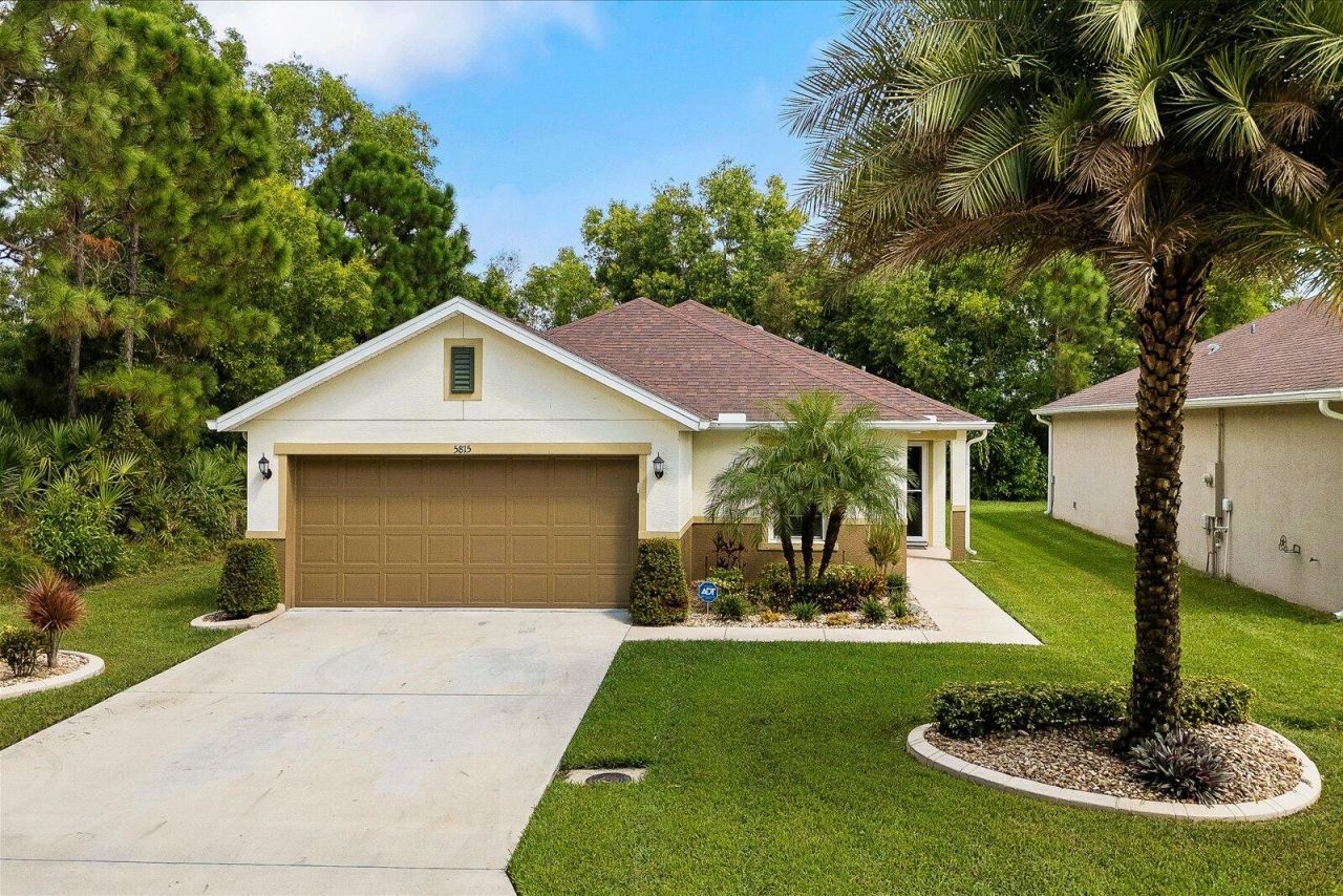 5815 NW Pine Trail Circle, Port Saint Lucie, FL 34983 Photo