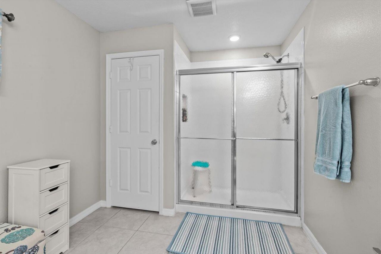 5815 NW Pine Trail Circle, Port Saint Lucie, FL 34983 Photo