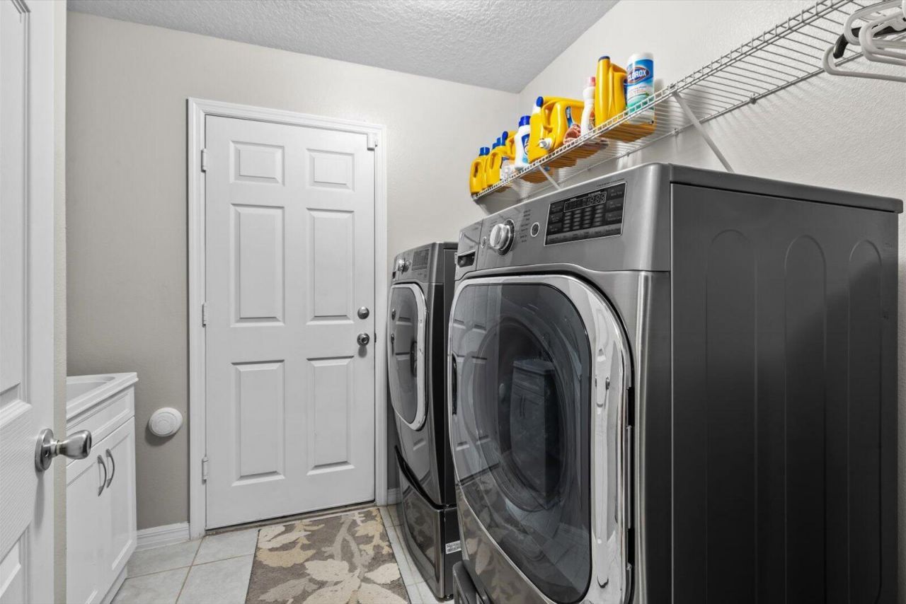 5815 NW Pine Trail Circle, Port Saint Lucie, FL 34983 Photo