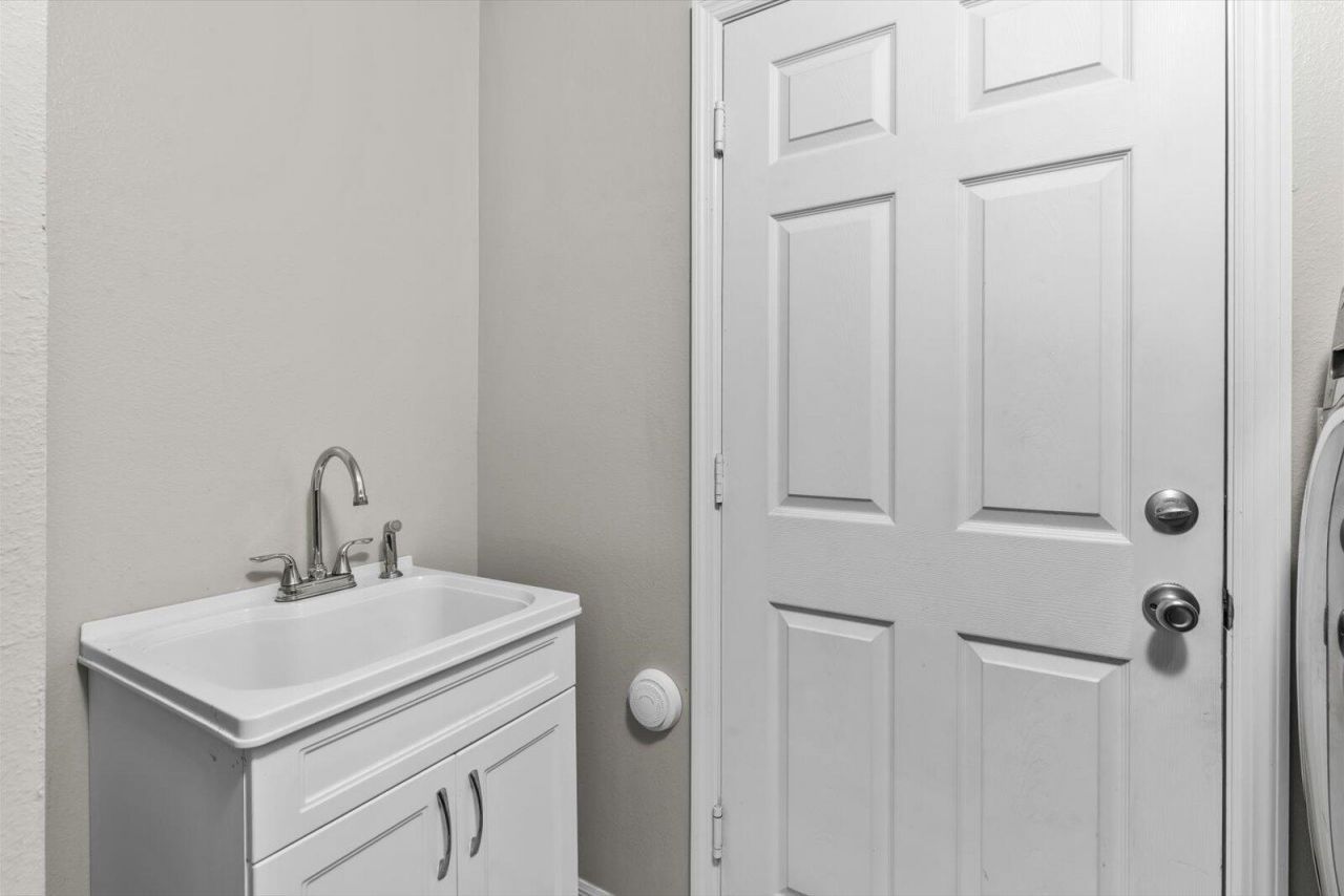 5815 NW Pine Trail Circle, Port Saint Lucie, FL 34983 Photo