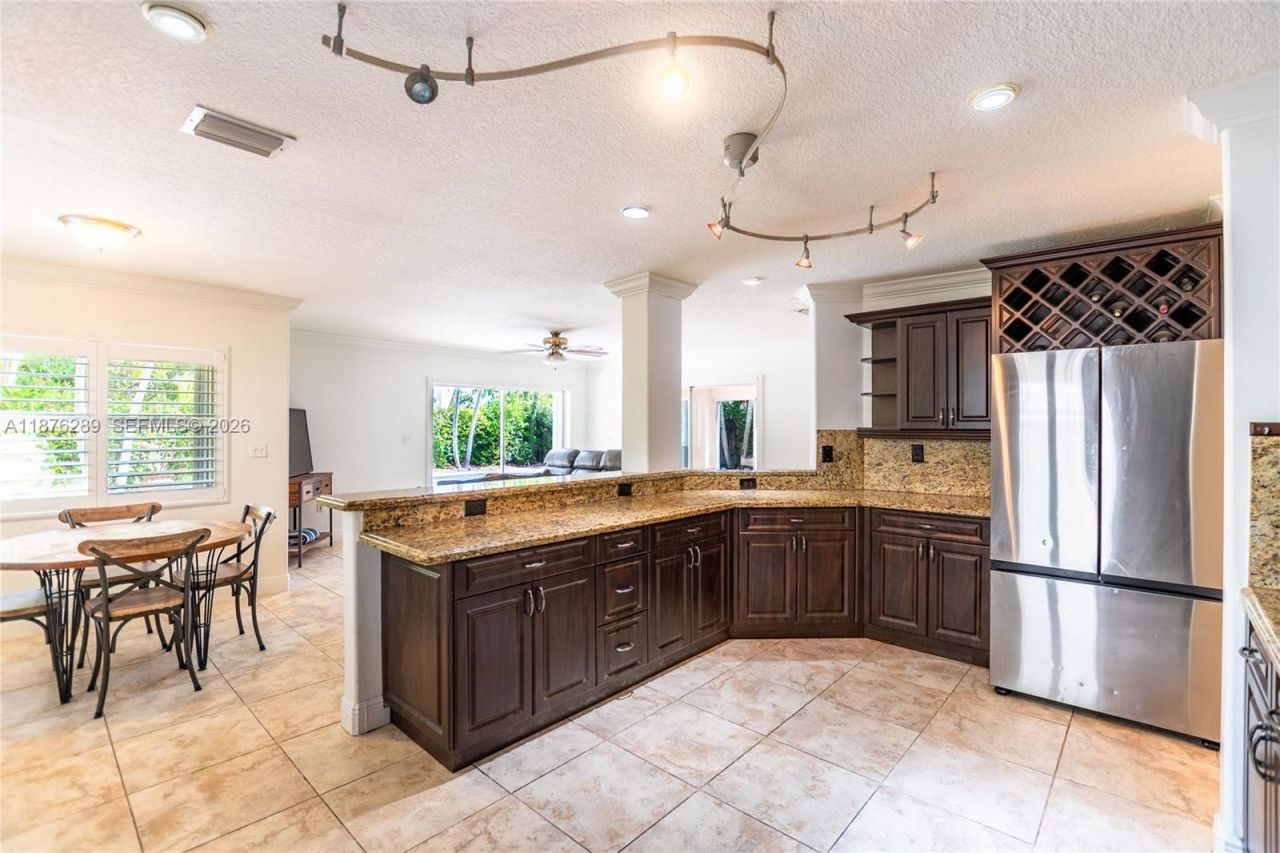 16335 SW 93rd St, Miami, FL 33196 Photo