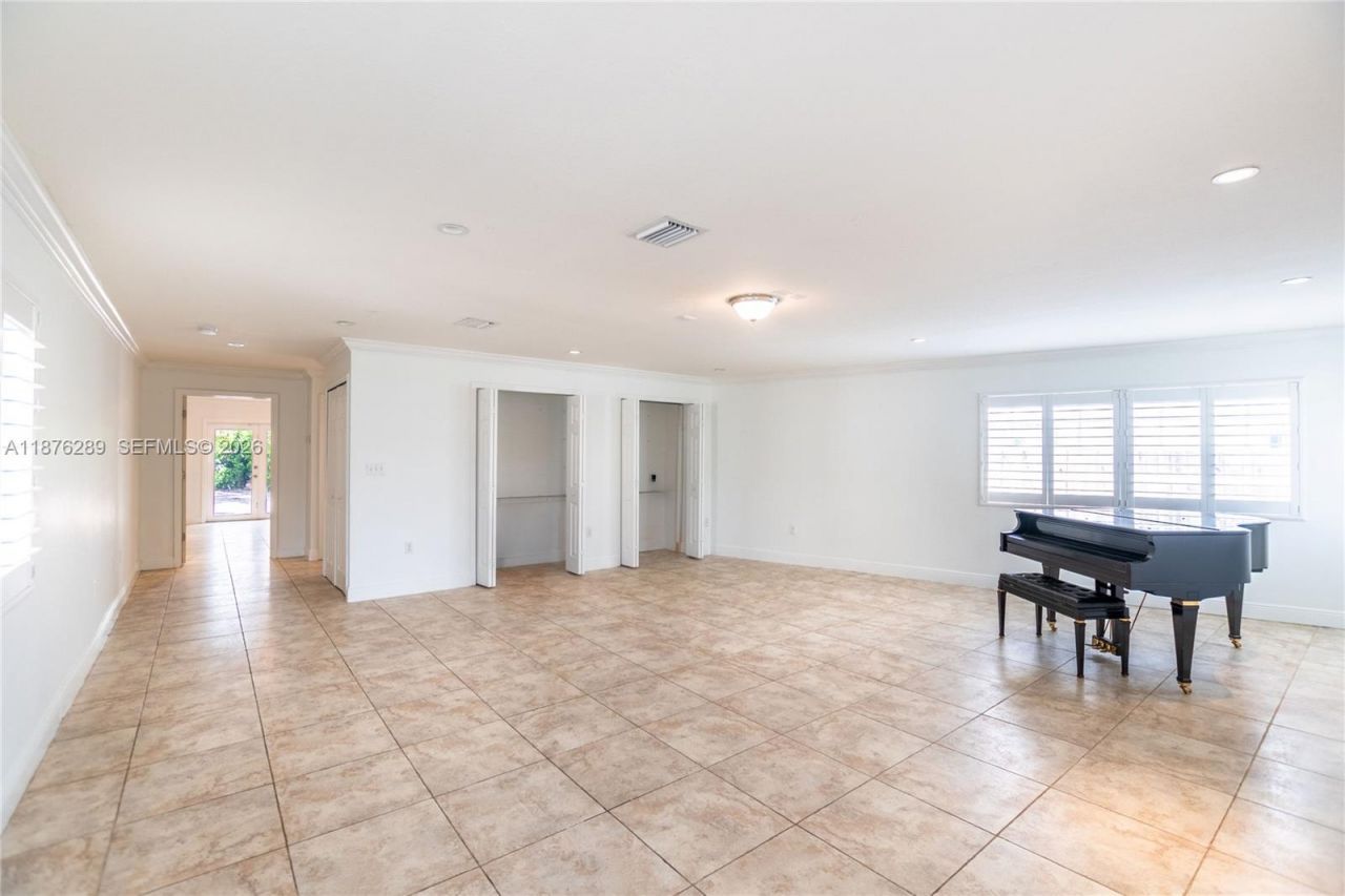 16335 SW 93rd St, Miami, FL 33196 Photo