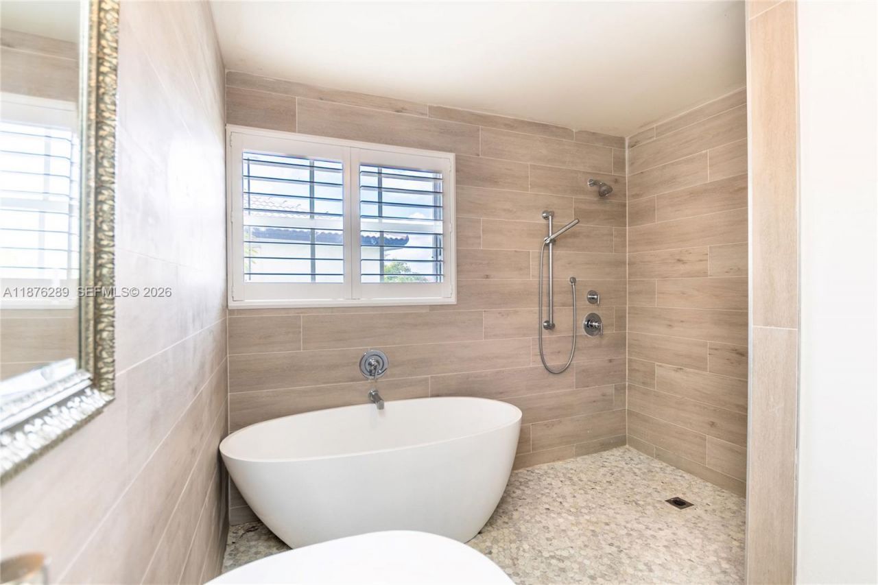 16335 SW 93rd St, Miami, FL 33196 Photo