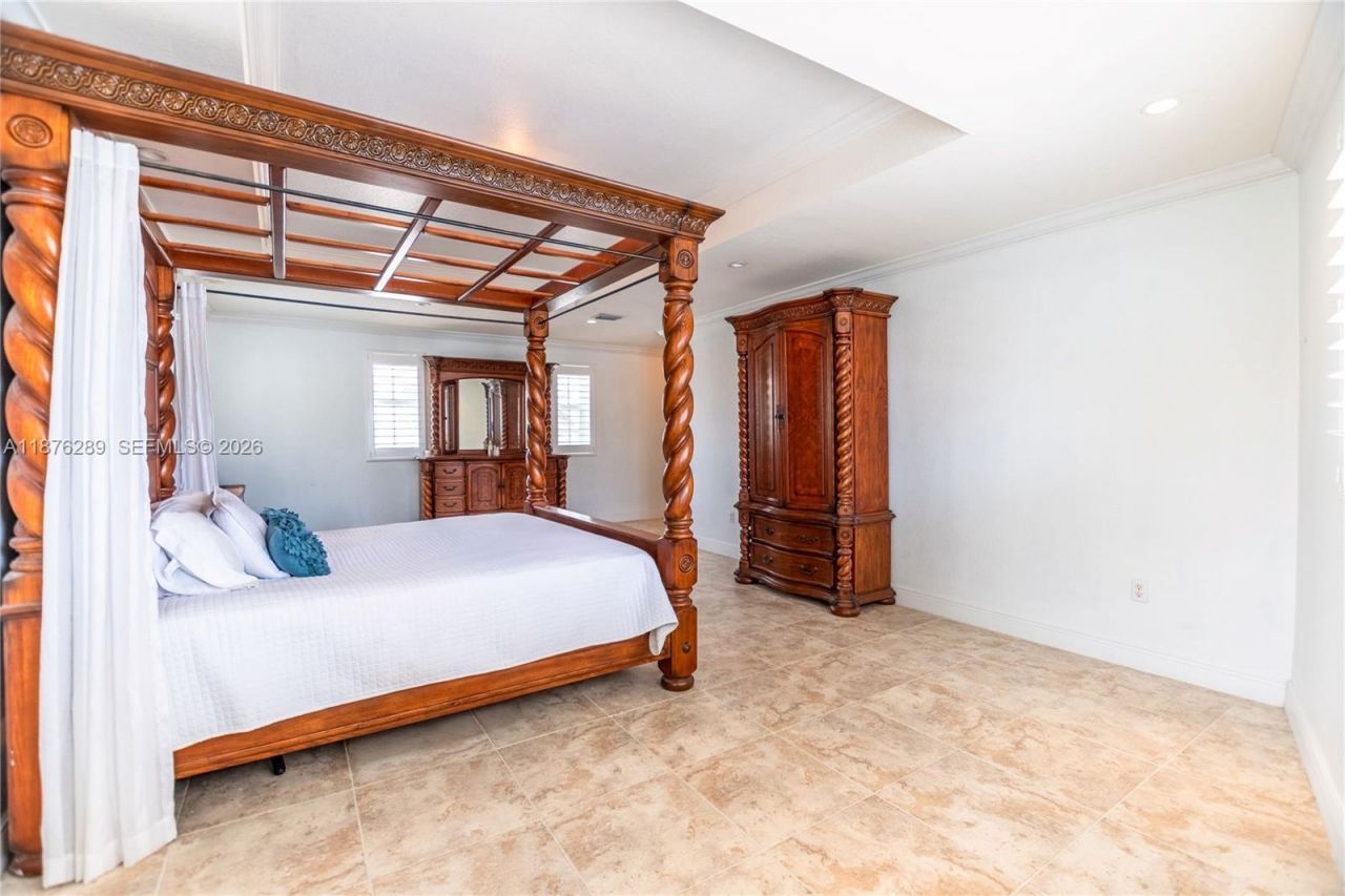 16335 SW 93rd St, Miami, FL 33196 Photo