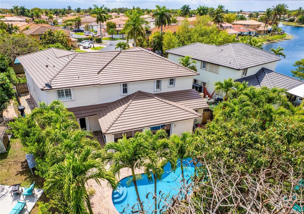 16335 SW 93rd St, Miami, FL 33196 Photo