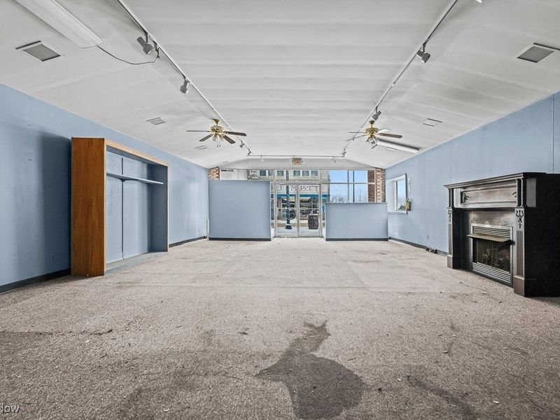 361 E Main Street, Alliance, OH 44601 Photo 12