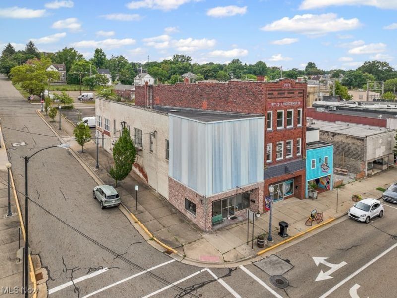 361 E Main Street, Alliance, OH 44601 Photo 2