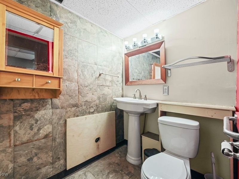 361 E Main Street, Alliance, OH 44601 Photo 23