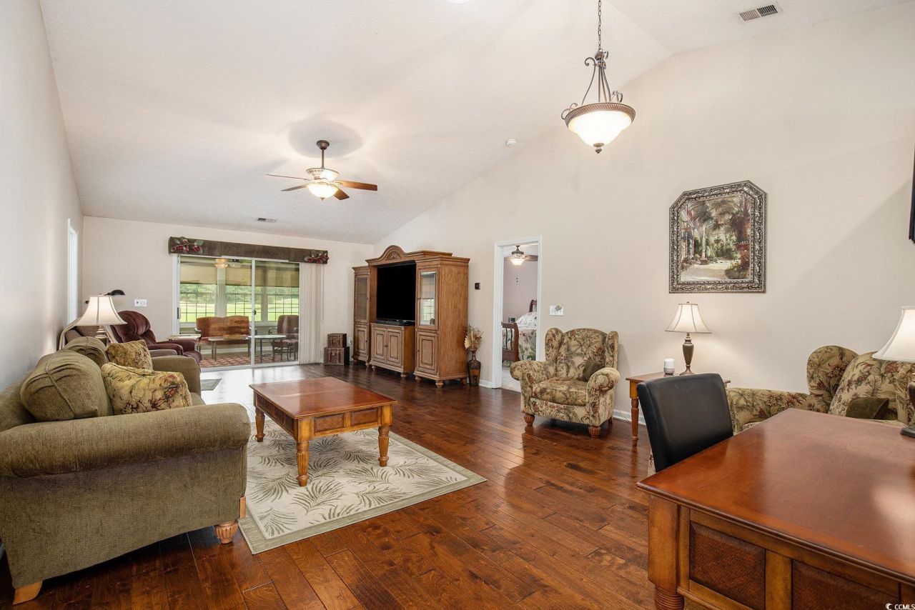 2783 Sanctuary Blvd. Photo 6