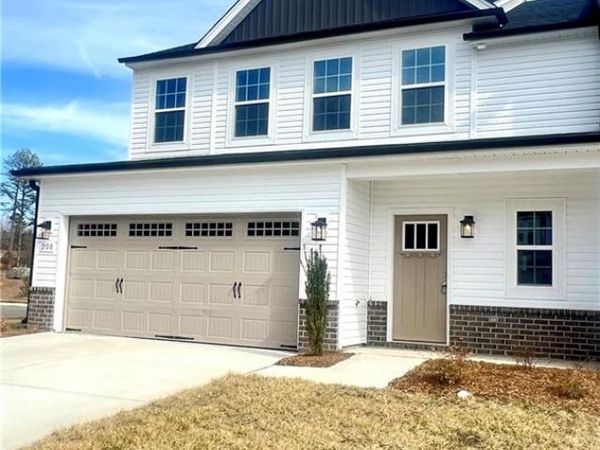 208 Oakdale Forest Court, Unit Lot 5, Jamestown, NC 27282
