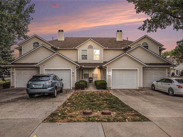 1412 SE Lexington Avenue, Lee's Summit, MO 64081