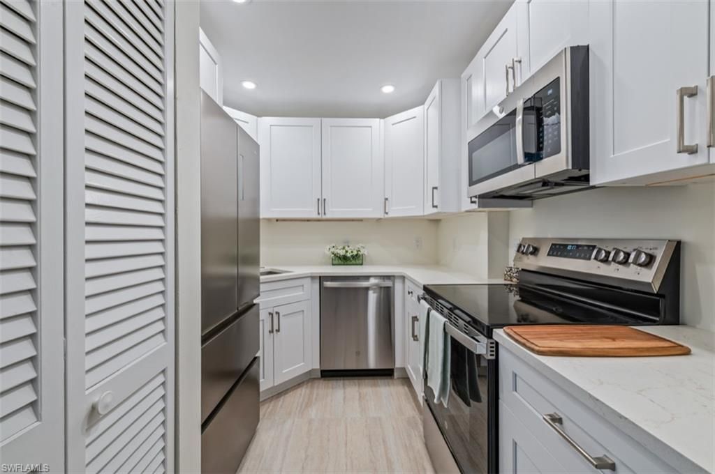 2170 Gulf Shore Blvd N, Unit 41E, Naples, FL 34102 Photo