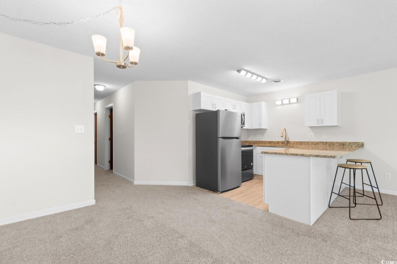 1095 West Plantation Dr. Photo 13