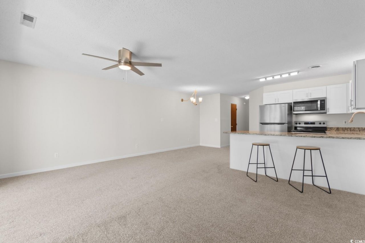 1095 West Plantation Dr. Photo 15