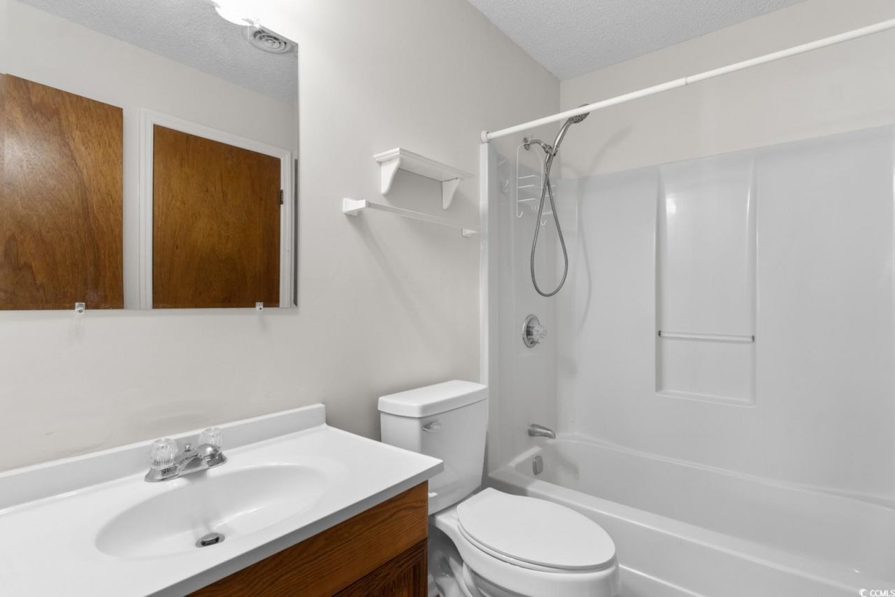 1095 West Plantation Dr. Photo 22